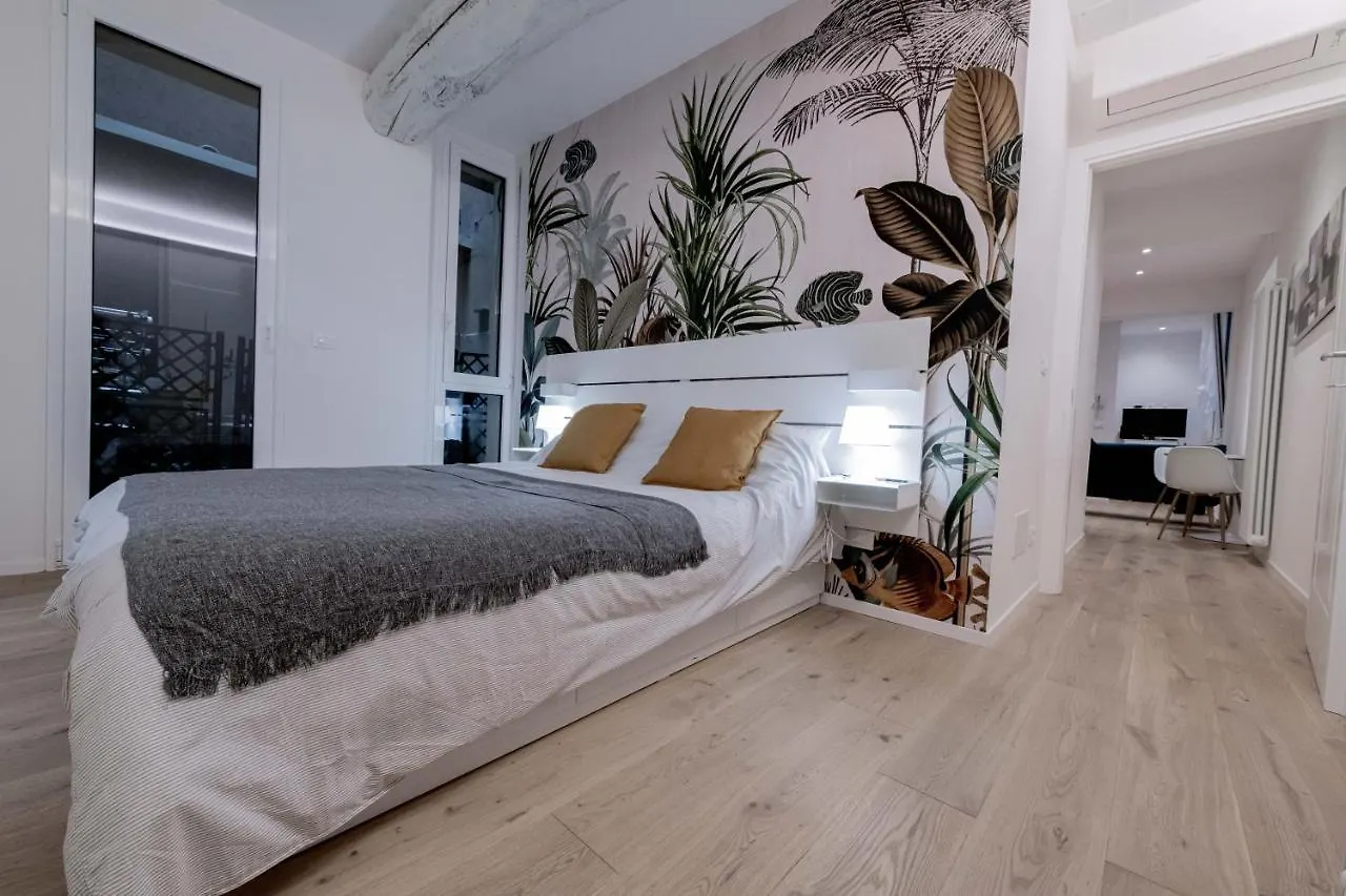 Realkasa Azeglio 60 Apartment Bologna 0*,